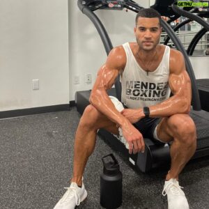 Devin Goda Instagram - The days that you don’t feel like putting in the work BUT DO, are the days that you feel most accomplished✔️

You will always feel 💯 percent better afterwards 

Whatever your movement of choice is today, just get it done

#faithandfitness #movement #workout #fitnessmotivation