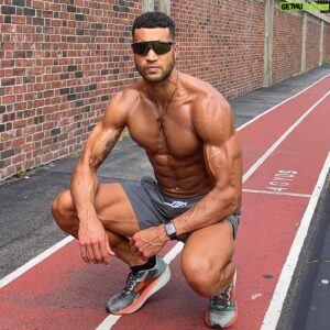 Devin Goda Instagram - Weekend work✔️

It’s pretty simple. If you want results, put in the work

#faithandfitness #workout #weekendvibes