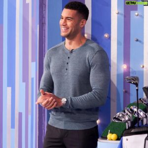 Devin Goda Instagram - My exact feeling when you see the weather forecast and it says warm and sunny👏🏽☀️😎

#faithandfitness #sun #spring
