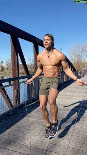 Devin Goda Instagram - Feeling springy✅

#faithandfitness #workout #jumprope #weekendvibes