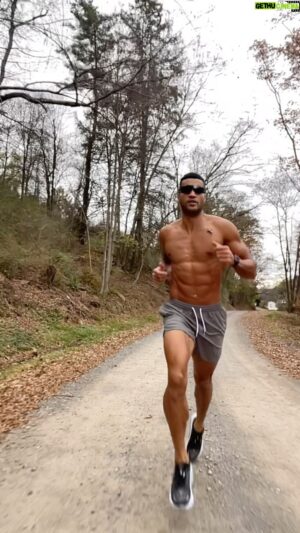 Devin Goda Instagram - Only fitting to get some miles in on marathon weekend✅

Respect to all the runners out there 

#faithandfitness #running #weekendvibes #fitnessmotivation