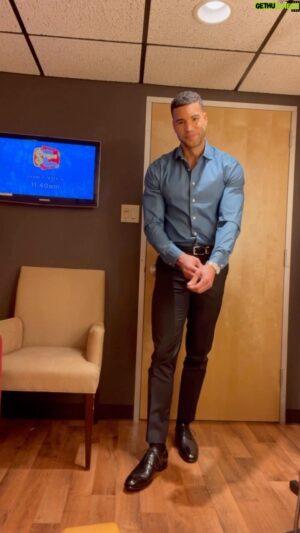 Devin Goda Instagram - Business casual today at the office👞

#faithandfitness #work