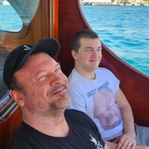 Devon Larratt Instagram - Two of my greatest loves ❤️ 

#grateful #familyiseverything❤️