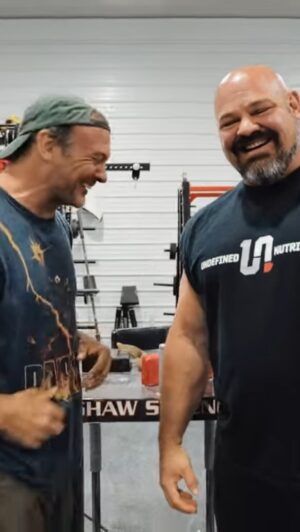Devon Larratt Instagram - We all have been waiting for this collab 🔥
@shawstrength @devlarratt 

#brianshaw #devonlarratt 
#armwrestler
#armsport
#armwrestling 
#armwrestling_vine
#wrestlingmemes
#armwrestling_promotion_machine
#memes #armbet #armfight
#fitness #power #workout
#armwrestlingchampion 
#armwrestler #armwrestling#strong
#armwrestlingtraining
#nolimits#strongman #strength
