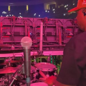 Devon Taylor Instagram - Good Times On The #GoodMorningGorgeousTour With The Queen @therealmaryjblige #ThankYouGod4MyGift Shout Out To @jrworldwide 4 Always Having My Back and For This Amazing Footage!!! Also Shout Out To The Amazing Band Dancers Singers & Crew On This Tour‼️ MD🎹 : @mrjoness3 🎹: @monteneuble 🎸: @shonnhinton 🎸: @pjonesmusick  Music Director/Programmer 🎹@babebrice.  Big Shout Out To My Companies For Making Sure I Had Everything I Needed To Execute My Job‼️ @dwdrums @zildjiancompany @remopercussion @rolandglobal @jhaudio @drumdots @vicfirth