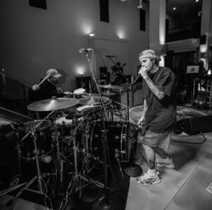 Devon Taylor Instagram - The Boys Are Back‼️🤞🏾 Shout Out To My Dawg @raydrumz Holding It Down 4 Me This Week‼️🥂🤞🏾🤘🏾 📸:@rorykramer @wetheband @justinbieber