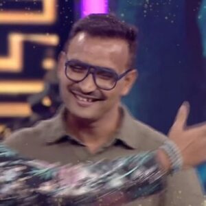 Dhananjay Instagram - ಅಸಾಮಾನ್ಯನ ಅಪ್ರತಿಮ ಸಾಧನೆಗೆ ‘ಕೋಟಿ’ ನಮನ!

ಕೋಟಿ ಮನರಂಜನೆ | ಭಾನುವಾರ ರಾತ್ರಿ 7:30
#Kotee #DaaliDhananjay #ColorsKannada #KicchaSudeepa #BannaHosadaagideBandhaBigiyaagide