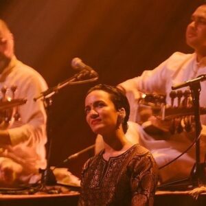 Dhani Harrison Instagram - One week ago I joined @anoushkashankarofficial, @officialjohnmclaughlin & @nitinsawhney, at the @royalfestivalhall in London to celebrate the centenary of my dear friend Pandit Ravi Shankar by performing, for the first time ever, “I am missing you“. 

It was a simply incredible night full of friends and love and I really want to thank @anoushkashankarofficial for letting me be a part of it all. Maximum love vibes.