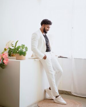 Dhanveer Gowda Instagram - 🕊️