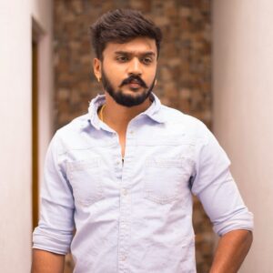 Dhanveer Gowda Instagram - ಬದುಕಿನ ಕಥೆ ಮೂರು ಸಾಲಿನಲ್ಲಿ ಇರಬೇಕು
ಪರಿಶ್ರಮ,
ನಿಷ್ಠೆ,
ಕಾಳಜಿ .