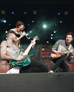 Di Ferrero Instagram - Que dia incrível Sp @bestofbluesandrock ! 
Sol, Som e meus Fandangos não tem como ficar melhor ! Valeu o carinho inesquecível ☯️🤘 

📸 @cesinha