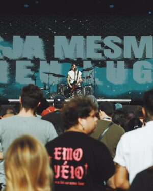 Di Ferrero Instagram - Que dia incrível Sp @bestofbluesandrock ! 
Sol, Som e meus Fandangos não tem como ficar melhor ! Valeu o carinho inesquecível ☯️🤘 

📸 @cesinha