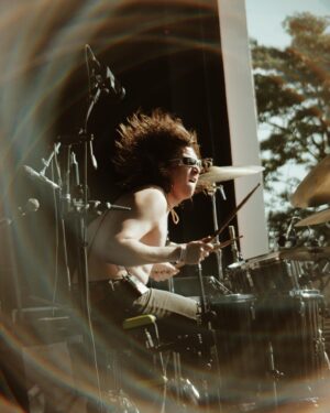 Di Ferrero Instagram - Que dia incrível Sp @bestofbluesandrock ! 
Sol, Som e meus Fandangos não tem como ficar melhor ! Valeu o carinho inesquecível ☯️🤘 

📸 @cesinha
