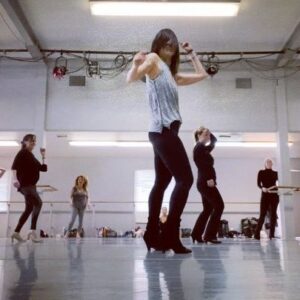 Diane Mizota Instagram - First time dancing in heels in 2 years!  Knees feeling juicy, thank you @equinox @kelleiaandthejazz. ❤️❤️❤️