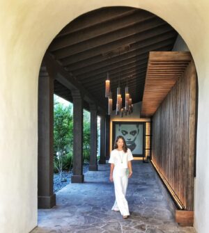 Diane Mizota Instagram - Spilled nothing on this outfit through a 4 course dinner, then opened a bottle of wine after and, of course...bloop.🤷🏻‍♀️ #thisiswhyicanthavenicethings #kidfree #crushingit