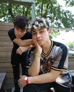 Diego Martir Instagram - oof, your favs 🤫💕
-
tag 3 friends that don’t follow me for a follow back, forsho !