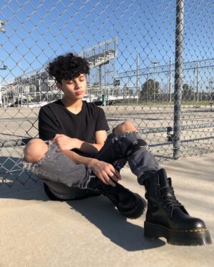 Diego Martir Instagram - what if I became an e-boy 🖤
