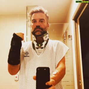 Diego Muñoz Instagram - 11 días después, haciendo abandono total del inmueble.  Sin ningun tubo conectado al cuerpo / Casi un milagro.  Gracias infinitas a todas las personas q me salvaron la vida.  Gracias❤️ Ahora a recuperarme bien.