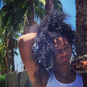 Diezel Braxton Instagram - Black is beautiful 🖤