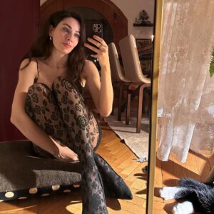 Dilara Aras Instagram - 🖤