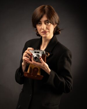 Dilek Yorulmaz Instagram - .
Capturing elegance and professionalism, one frame at a time. 📷✨ This striking business portrait features a beautiful woman dressed in sleek black attire, embodying the essence of style and sophistication. As a photographer, she holds her cherished analog camera, a symbol of her passion and dedication to the craft. Shot meticulously in a London studio against a classic black backdrop, this portrait exudes timeless charm and artistry
.
mod @yorulmazdilek 
.
photographer @lukasz_kapuscinski 
.
#LondonPhotographer #BusinessPortrait #ElegantStyle #PhotographyPassion #AnalogPhotography #StudioSession #LondonStudio #ProfessionalPhotographer #BlackBackdrop #PhotographyLove #LondonCreatives #LondonFashion #PhotographyArtistry #PortraitPhotography #LondonArtScene #PhotographyIsArt #LondonTalent #LondonVibes #PhotographyLife #LondonCreative #PhotographySkills #PortraitPerfection #LondonArtist #LondonFashionPhotographer #PhotographerLife #LondonArtistry #StudioShoot