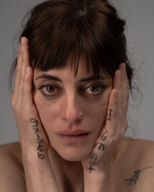 Dilek Yorulmaz Instagram - The past is no more and the future is not yet: both are unnecessarily moving in directions which don’t exist. One used to exist, but no longer exists, and one has not even started to exist. The only right person is one who lives moment.
#osho 
.
.
.
#selfportrait #selfportraitphotography #photography #photooftheday #photographer #studiophotography #past #future #pastnomore #futurenotyet #notyet #usedtoexist #nolongerexists #exist #notyetexist #lives #live #moment #momenttomoment #