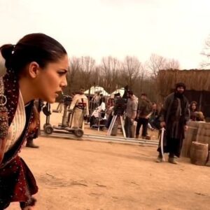 Dilin Döğer Instagram - Sahne provası ve harika stunt ekibimiz🙏🏽🤍