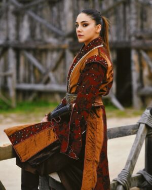 Dilin Döğer Instagram - Teşekkürler @ipekakdemirpadagraphy 🪻