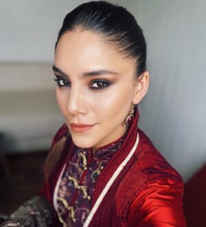 Dilin Döğer Instagram - 🌹🪭