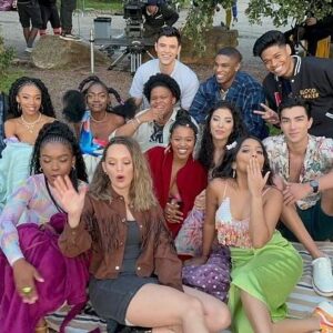 Dillon Windvogel Instagram - Happy Blood and Water Day 🕺🏽

What a ball of a time it was to shoot with everyone again! ❤️

It’s live!! Catch the Season 4 of Blood and Water streaming now ,only on @netflixsa 

#bloodandwater #AllglorytoGod