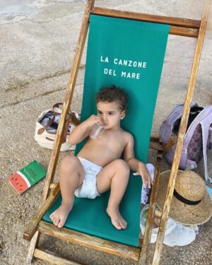 Dilşad Çelebi Instagram - Kaaprii kapri san 
kapri kapri kapri saaan
#capri #marinapiccola