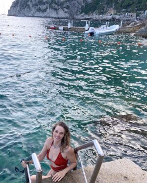 Dilşad Çelebi Instagram - Kaaprii kapri san 
kapri kapri kapri saaan
#capri #marinapiccola