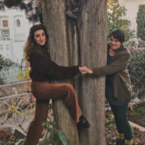 Dilşah Demir Instagram - Sevdik, sarıldık, sarmaladık. Di mi @ecebaykalf ?🌿☘️🏵️💐🌼🌻