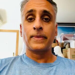 Dilshad Vadsaria Instagram - My September blog post, The Spiritual Filmmaker, focuses on an incredible documentary filmmaker and my dear friend @mrsanjayr. Sanjay is one of the kindest people I know. There is a serenity he holds and a wisdom he lives with, which I continue to learn from. 
❤️
Sanjay’s work focuses on the plight of those unseen in our vastly modern and busy society. His newest film @gatherfilm focuses on Native Americans and their journey to reconnect to their culture through food. It’s incredibly moving & beautifully shot. It’s also a @nytimes critics pick! Yay! 
❤️
Link to my blog is in my bio. There is so much we can all learn from this wonderful human being. I hope you’ll take some time to #beinspired. ❤️