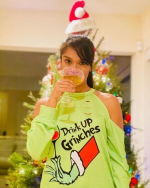 Dilshad Vadsaria Instagram - Early presents. My peops have sense of humor. 

#wearamask #happyholidays #staysafe
