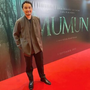 Dimas Aditya Instagram - Last night at Mumun Movie Gala. What a night. I thank you
Outfit @jansober 
Styled by @hagaipakan
