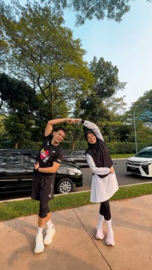Dimas Seto Instagram - Ayo semangat latihannya sayang, supaya kita bisa marathon bareng, ga cuma nungguin aku di finish aja 😍