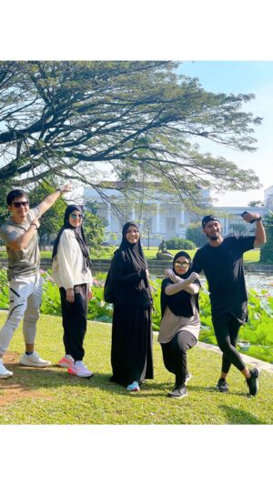 Dimas Seto Instagram - 95% ngelawak, 5% olahraga ya jadinya gini nihh 🙂‍↔️🤣
soon olahraga apalagi ya yang harus kita coba?
yuuk rekomendasiin, komen dibawah yaa 😂

#vebbypalwinta #vebbyrazistory #kontenolahraga