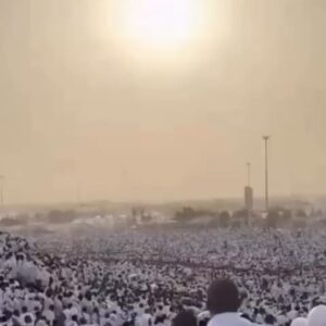 Dimas Seto Instagram - MasyaAllah, semoga teman teman yg belum berangkat haji bisa di segerakan untuk berangkat haji, dan Allah menerima doa2 teman2 semua yg berpuasa di 9 dzulhijjah 🙏🏻
