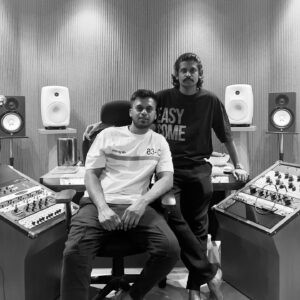 Dinesh Kanagaratnam Instagram - Recorded @samvishal0928 for FLOP at @20dbsoundstudios Second Featuring Artiste onboard

Clicked by @sarvesh.bairav 

#IAMFLOP