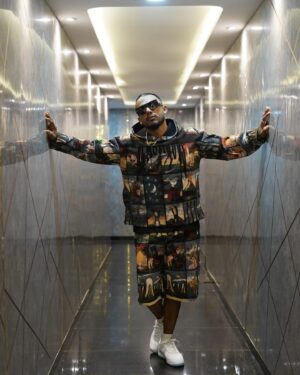 Dino James Instagram - @mtvindia @mtvhustle @kaanphodmusic 

📸 - @kapil_khilnani

Styling team - @aviksha.s @styledbysaksh 
Jewels by - @dripproject.co 
Make up - @im.swapnil @manish_makeover 
Hair - @bugz_hairmafia