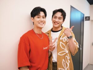 Dino Lee Instagram - 最近很喜歡
這種不直接給答案
也不是簡單幾個字就能傳達意念的作品
很多情緒跟意義隱隱流動在畫面裡
喜歡🫶🏻
@aballoonslanding @fan82114