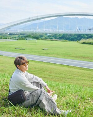 Dino Lee Instagram - 好天氣就是要帶新鞋新包包粗門吧🌞
今天假日大家去哪裡了？
分享一下😋
@testoniofficial #testoni
💄💇🏻‍♂️ @adamwang49 
📸 @sunshinestudio09