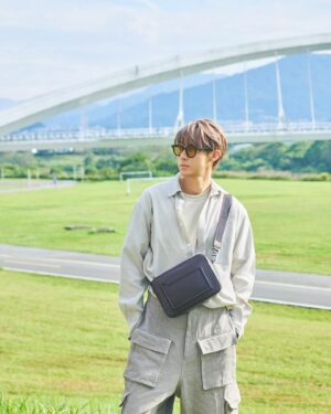 Dino Lee Instagram - 好天氣就是要帶新鞋新包包粗門吧🌞
今天假日大家去哪裡了？
分享一下😋
@testoniofficial #testoni
💄💇🏻‍♂️ @adamwang49 
📸 @sunshinestudio09