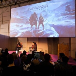 Diogo Morgado Instagram - A @lisboagamesweek é acima de tudo o evento que junta a melhor comunidade gaming de Portugal. Um movimento que vai muito para além dos joguinhos. É uma indústria pulsante e criativa onde só em Portugal há mais de 40 empresas onde equipas criam histórias cheias de desafios e personagens fascinantes. Onde o entretenimento está muitas vezes de mãos dadas à pedagogia. Onde os mundos criados e os feitos tecnológicos só não serão considerados arte, por pura ignorância. 
Abraço a todos que se cruzaram por mim no evento e que me fizeram sentir tão parte.