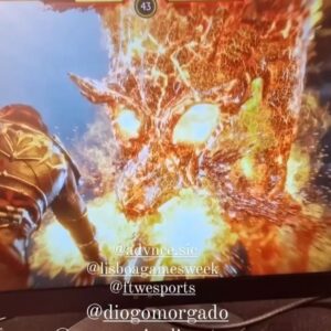Diogo Morgado Instagram - A @lisboagamesweek é acima de tudo o evento que junta a melhor comunidade gaming de Portugal. Um movimento que vai muito para além dos joguinhos. É uma indústria pulsante e criativa onde só em Portugal há mais de 40 empresas onde equipas criam histórias cheias de desafios e personagens fascinantes. Onde o entretenimento está muitas vezes de mãos dadas à pedagogia. Onde os mundos criados e os feitos tecnológicos só não serão considerados arte, por pura ignorância. 
Abraço a todos que se cruzaram por mim no evento e que me fizeram sentir tão parte.