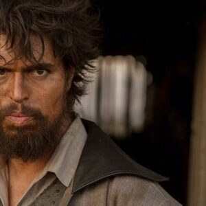 Diogo Morgado Instagram - Aqui fica uma sugestão de fim de semana. 
Este filme que podem ver na @netflix é obra do grande @galvaomarcelo e foi um dos trabalhos de composição mais complexos que fiz, por se tratar de uma época, cultura, natureza e realidade que eu totalmente desconhecia. O processo foi de submersão e vivi um mês com uma família numa aldeia remota do Nordeste Brasileiro. Com eles comi e dormi, cacei e partilhei e a eles devo muito desta personagem. A verdade deste matador é algo que ainda hoje tenho dificuldade em processar. Todos nós temos um instinto animal e de sobrevivência. Mas em todos nós também está enraizado uma verdade única desta experiência que é a vida. Se ainda não viram, fica a sugestão #netflix #netflixmovies #thekiller #omatador
