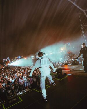 Diogo Piçarra Instagram - VILA VERDE, 16 junho ‘24 ✨
TOUR SNTMNTL está a ser especial, obrigado à minha equipa e a todos vocês por fazerem parte disto 🩵
📸 @bfjcorreia