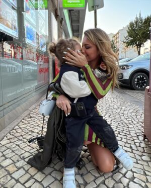 Diogo Piçarra Instagram - Parabéns à mulher, mãe, companheira e amor da minha vida. 38 ❤️🎂✨