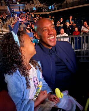 Dion Dublin Instagram - Bluey with Mrs Ruby 👏🏾 not sure who enjoyed it more 🤣 @officialblueytv #bluey